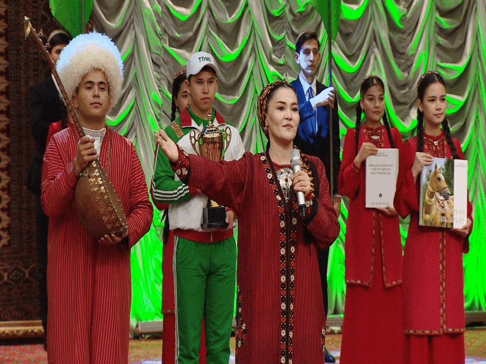 ŞYGYR BÄSLEŞIGINDE PARAHATÇYLYGYŇ WASPY