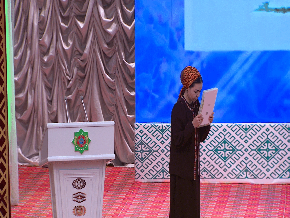 GYZ GÖZELLIGI EDEBINDE