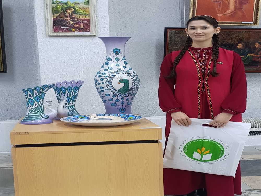 ZENANLARYŇ YHLASYNDAN DÖRÄN SUNGAT ESERLERI