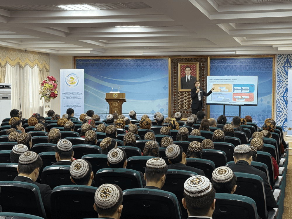 TÜRKMENISTANDA «TURKMENTRAVEL-2026» ATLY HALKARA  SERGI WE MASLAHAT ÜSTÜNLIKLI GEÇIRILDI